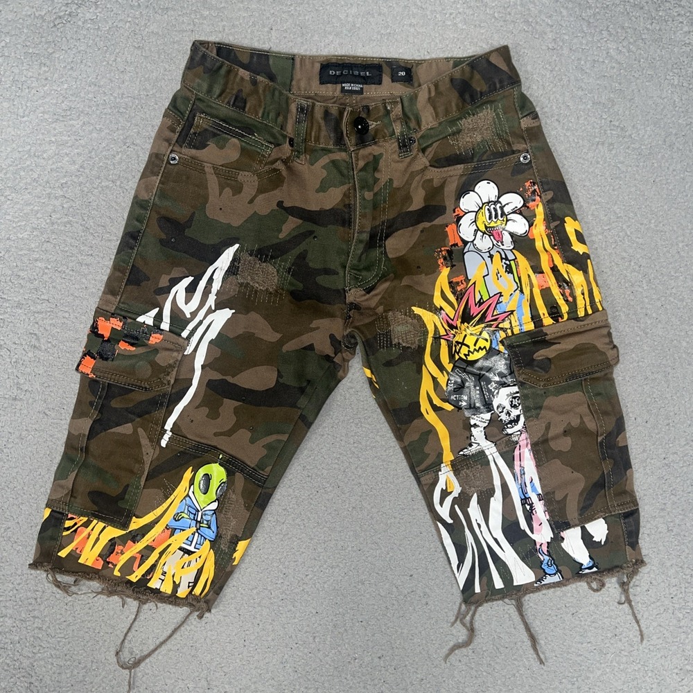 Decibel Shorts Mens 28 x 12 Camo Graffiti Print Cargo Pockets Raw Hem Distressed